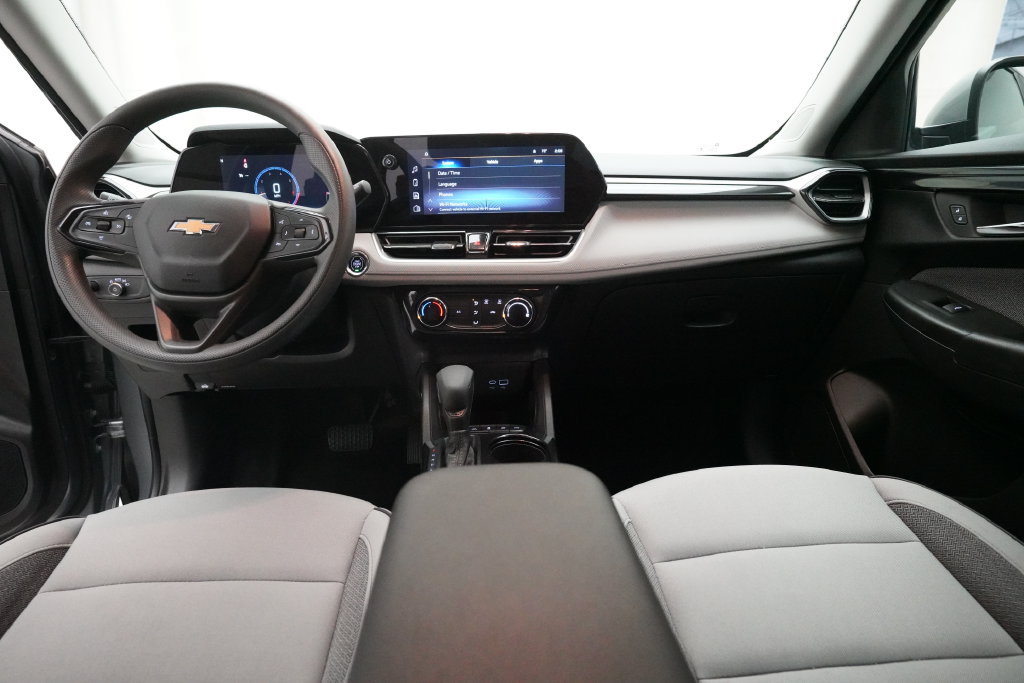Used 2025 Chevrolet TrailBlazer LT AWD/4WD image 5