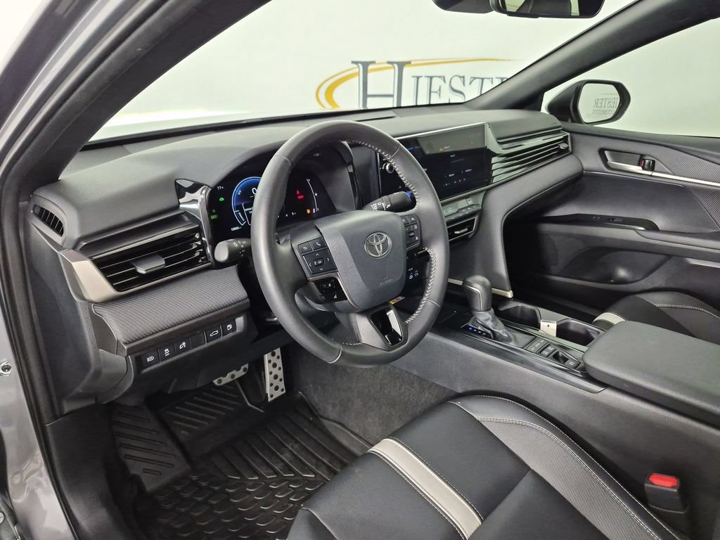 Used 2026 Toyota Camry SE w/ Multimedia Upgrade Package FWD image 17