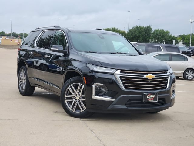 Used 2024 Chevrolet Traverse High Country FWD image 2
