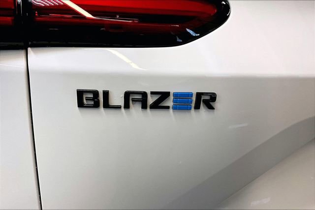 New 2026 Chevrolet Blazer EV LT image 8