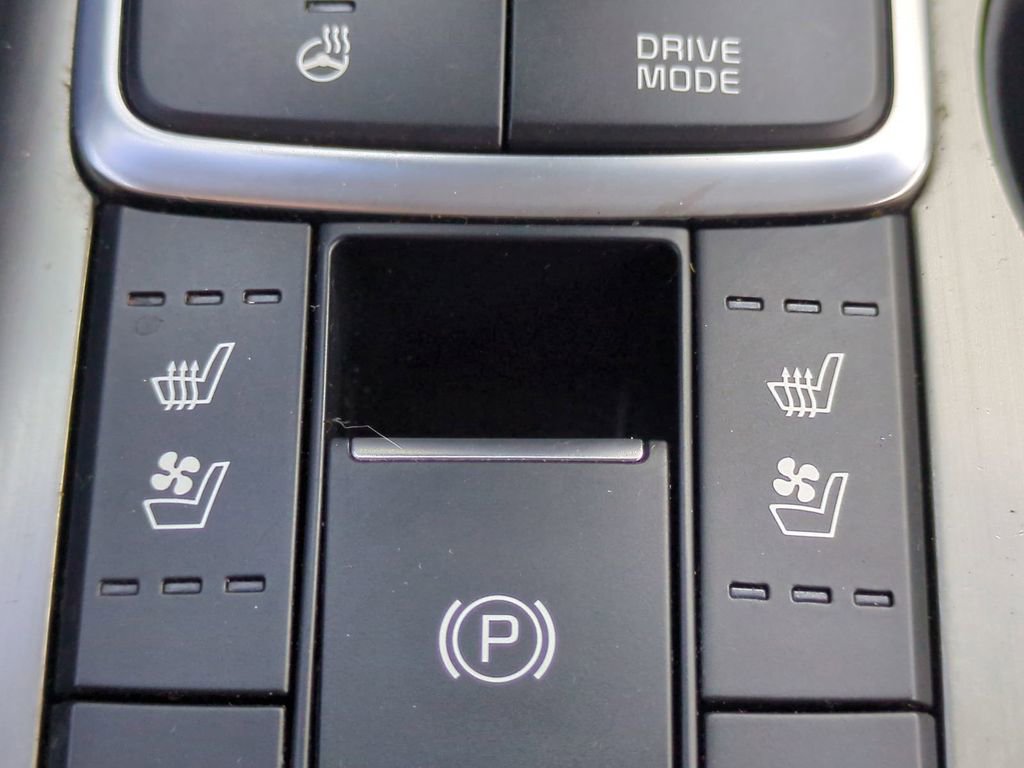 Used 2020 Kia Optima SX image 23