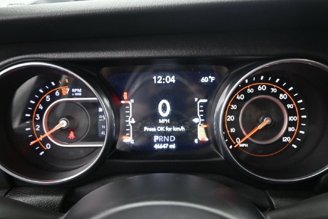 Used 2020 Jeep Wrangler Unlimited Sahara AWD/4WD image 11