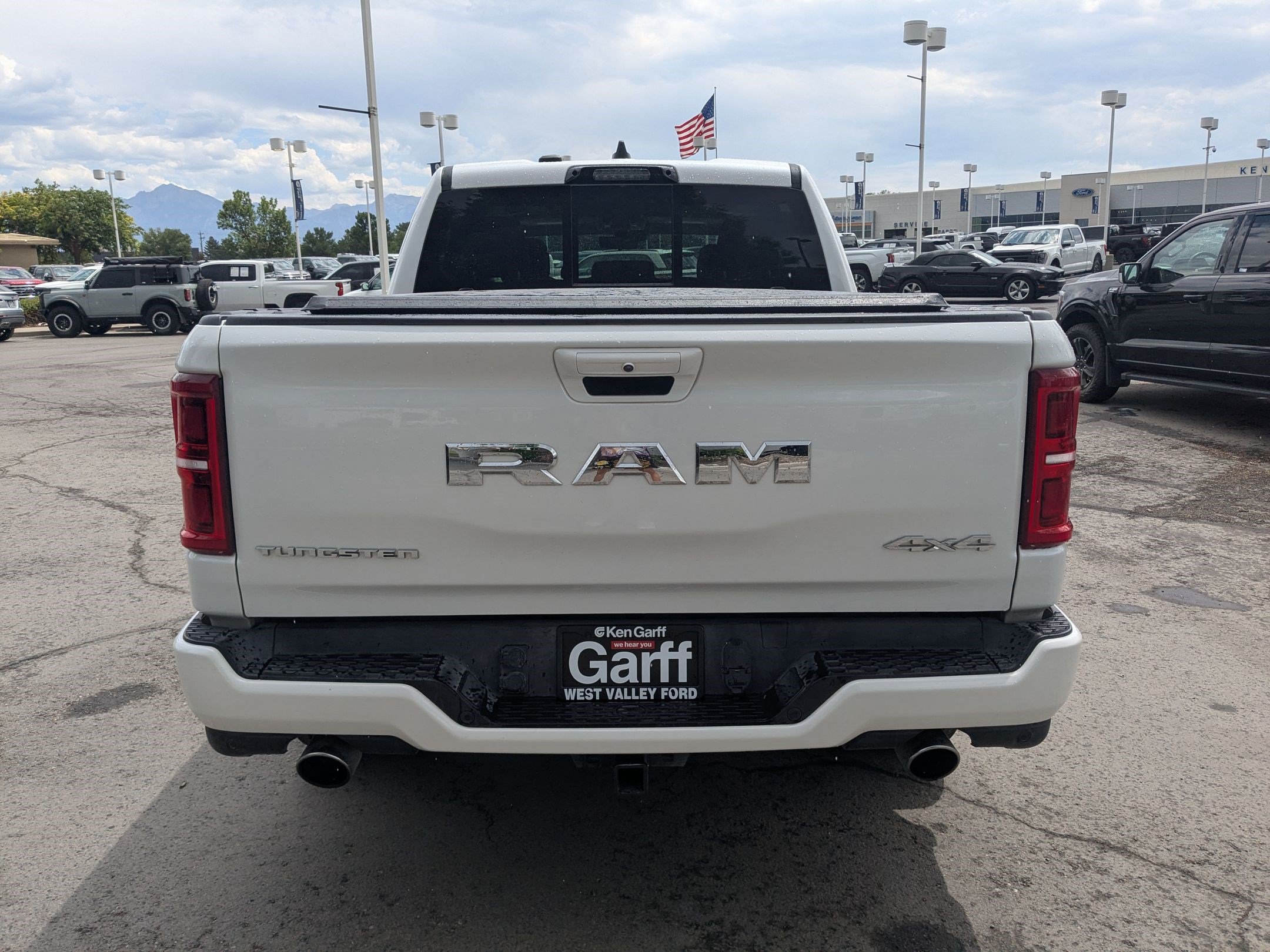 Used 2025 RAM 1500 Tungsten AWD/4WD image 5