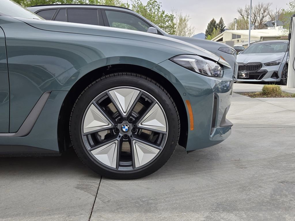 New 2026 BMW i4 xDrive40i w/ Parking Assistance Package AWD/4WD image 9