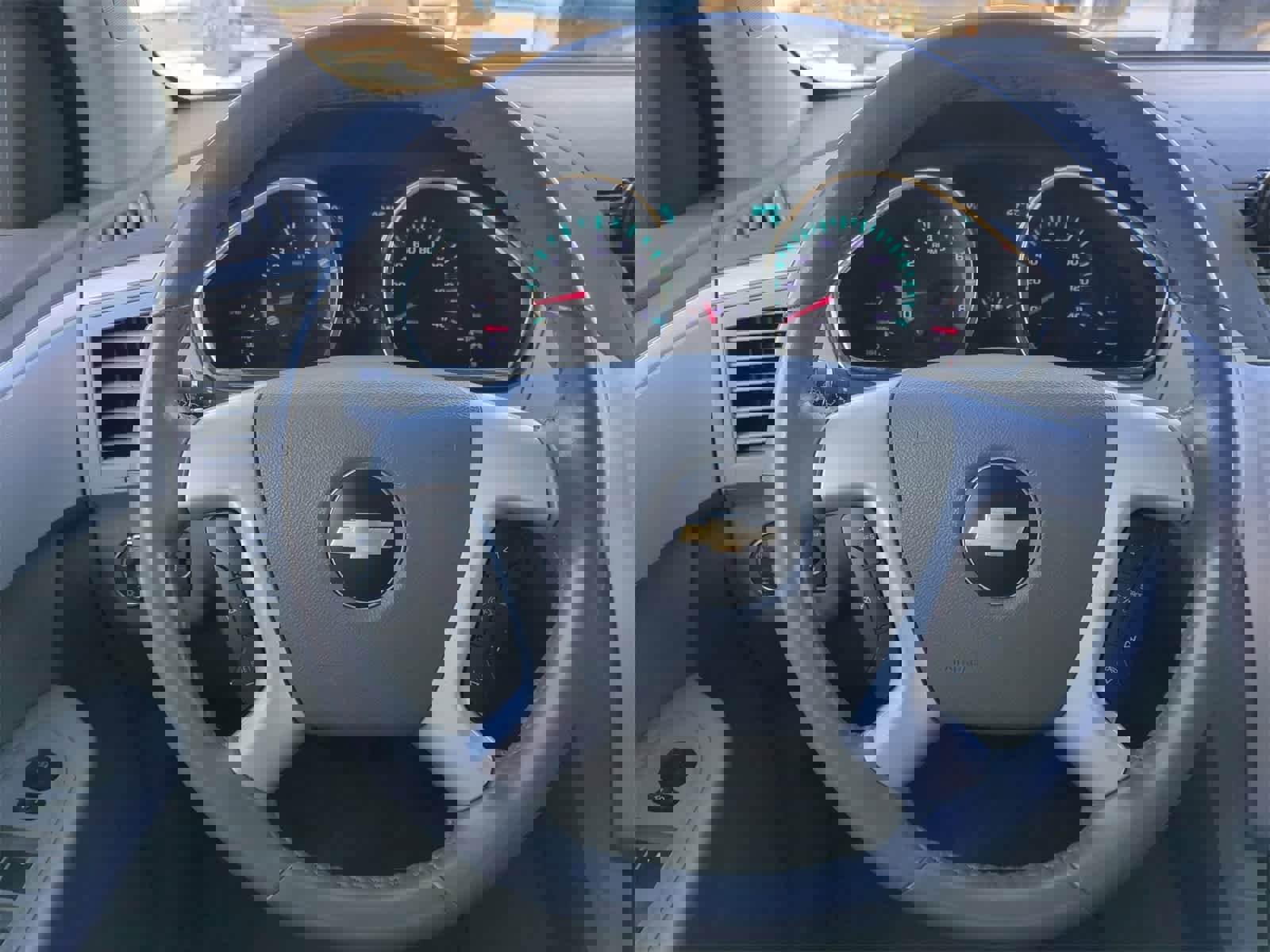 Used 2010 Chevrolet Traverse LT w/ Personal Connectivity Package image 24