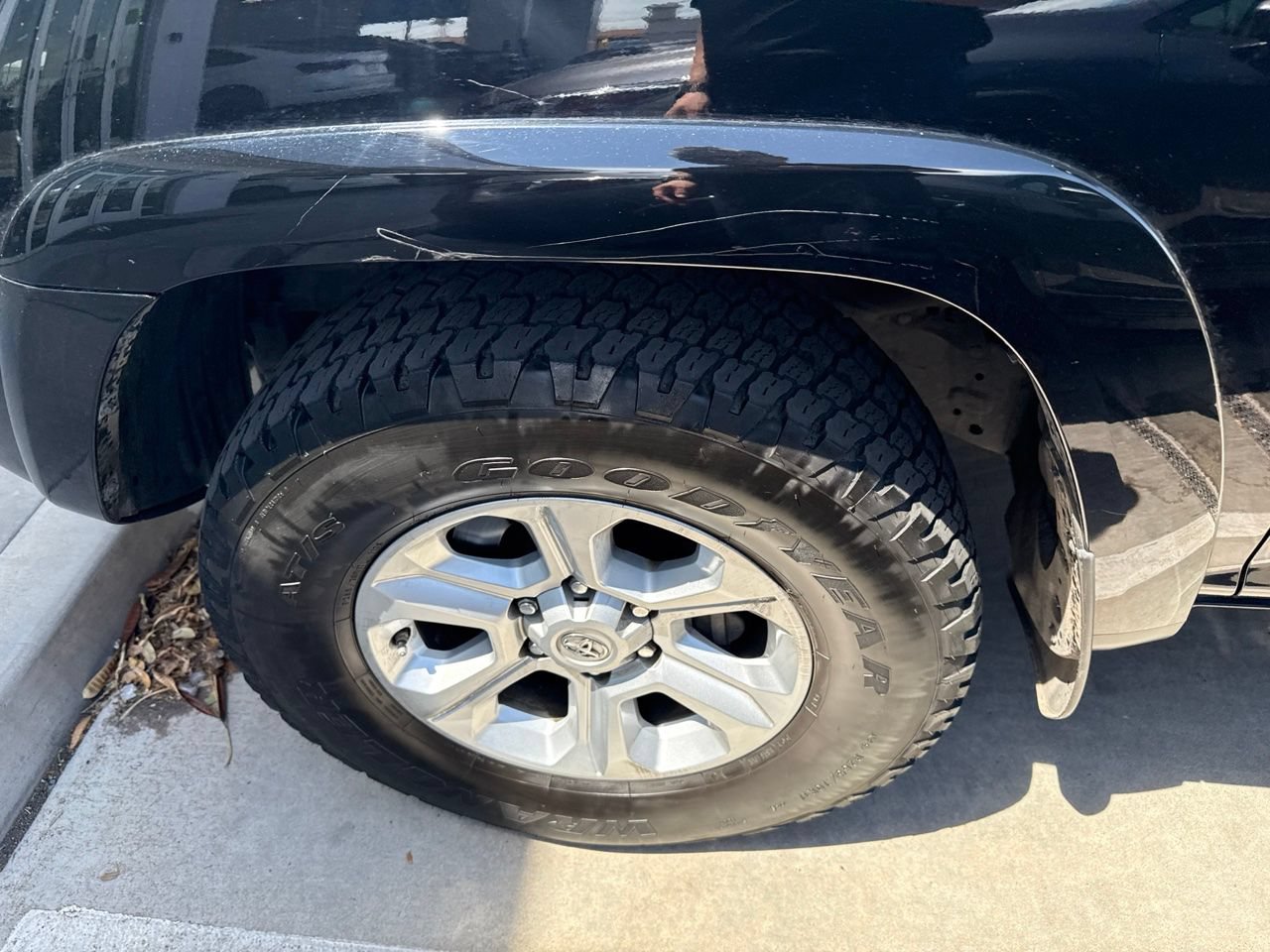 Used 2019 Toyota 4Runner SR5 AWD/4WD image 5
