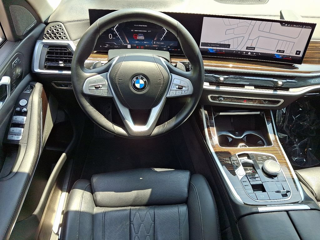 Used 2026 BMW X7 xDrive40i AWD/4WD image 13