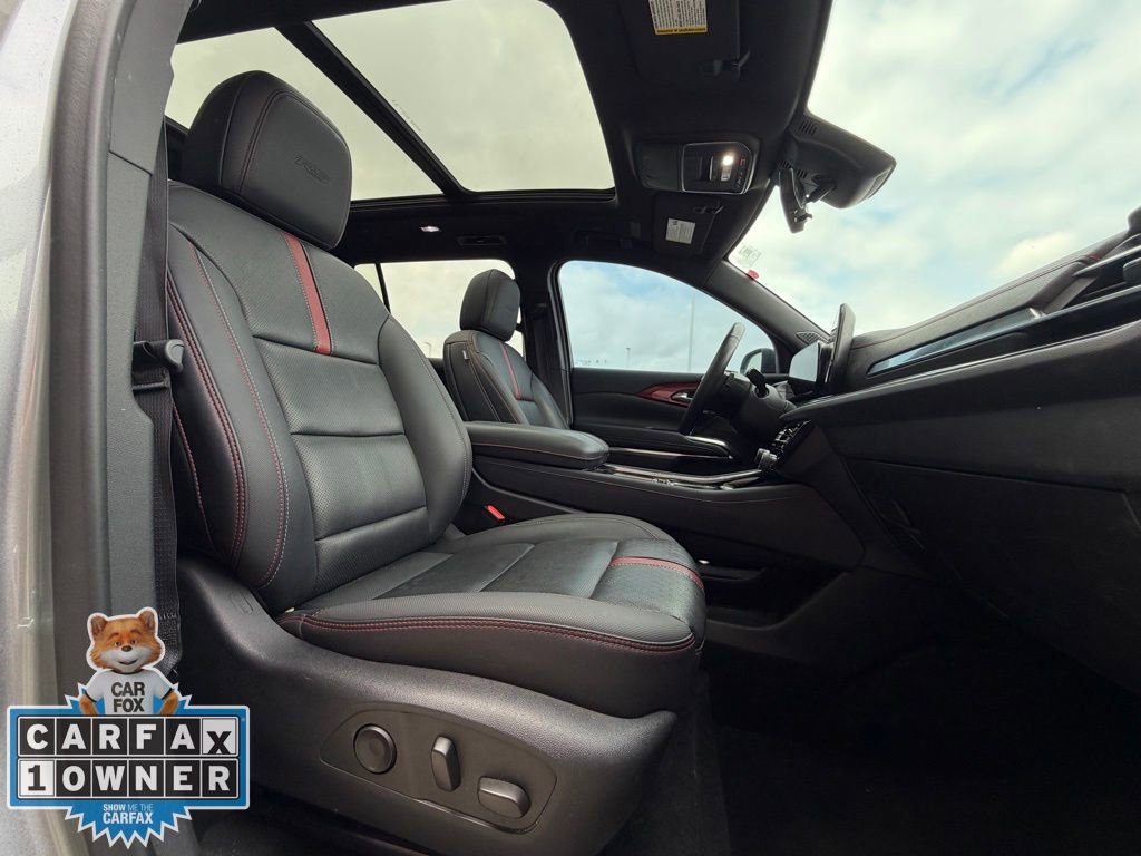 Used 2025 Chevrolet Traverse RS w/ LPO, Floor Liner Package image 28
