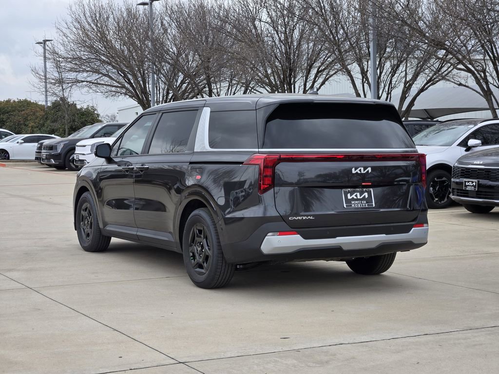 New 2026 Kia Carnival image 3
