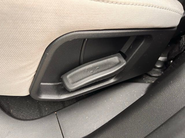 Used 2025 Hyundai Tucson SE image 36