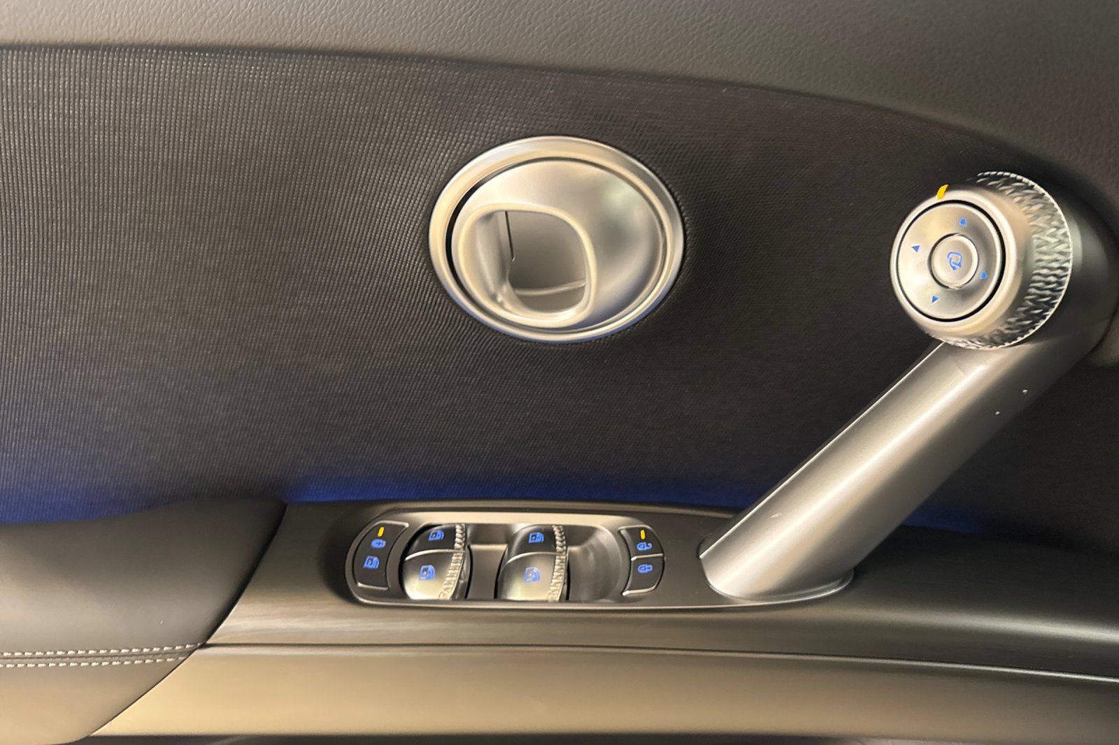 New 2026 Genesis GV60 RWD image 11