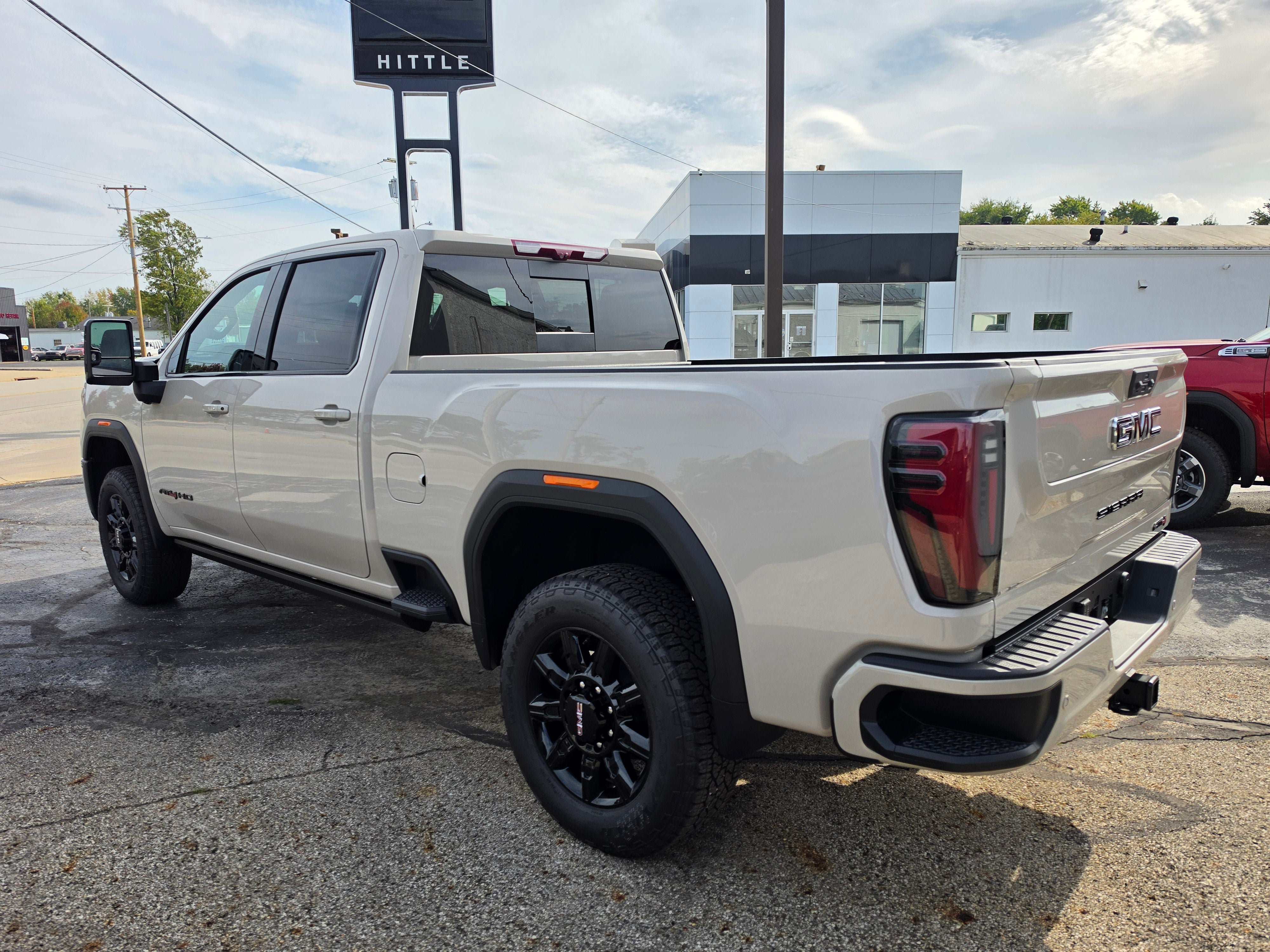 New 2026 GMC Sierra 2500 AT4 w/ AT4 Premium Plus Package AWD/4WD image 7