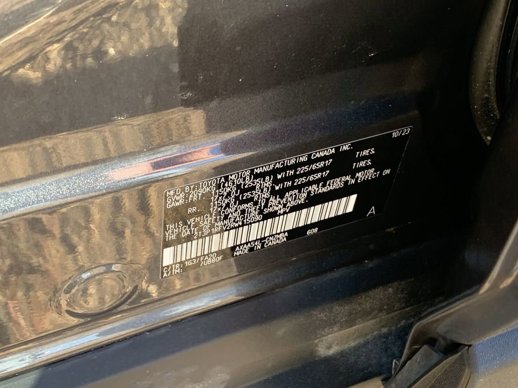 Used 2024 Toyota RAV4 XLE image 32