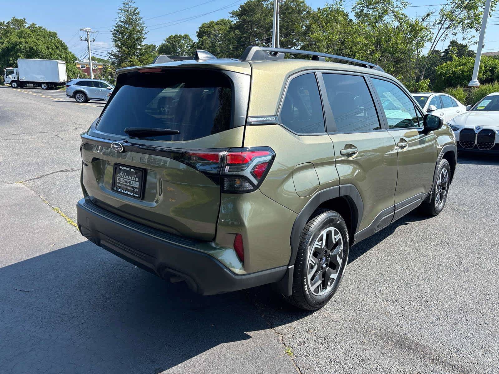 Used 2026 Subaru Forester Premium AWD/4WD image 3