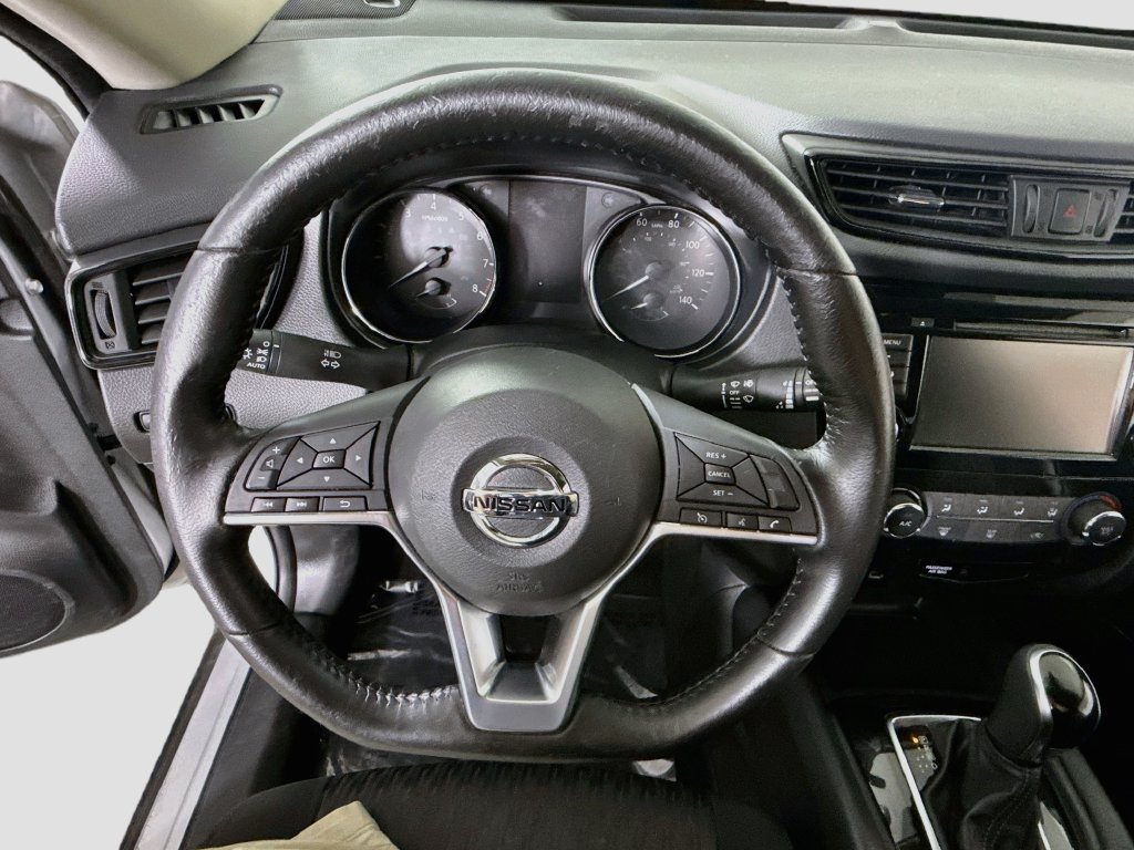 Used 2020 Nissan Rogue S w/ Special Edition Package FWD image 19
