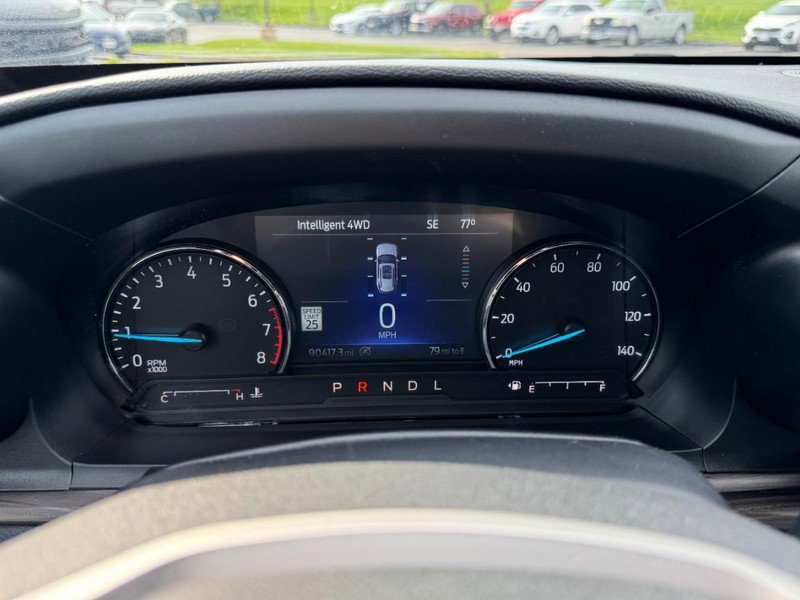 Used 2021 Ford Explorer Limited w/ Equipment Group 301A AWD/4WD image 24