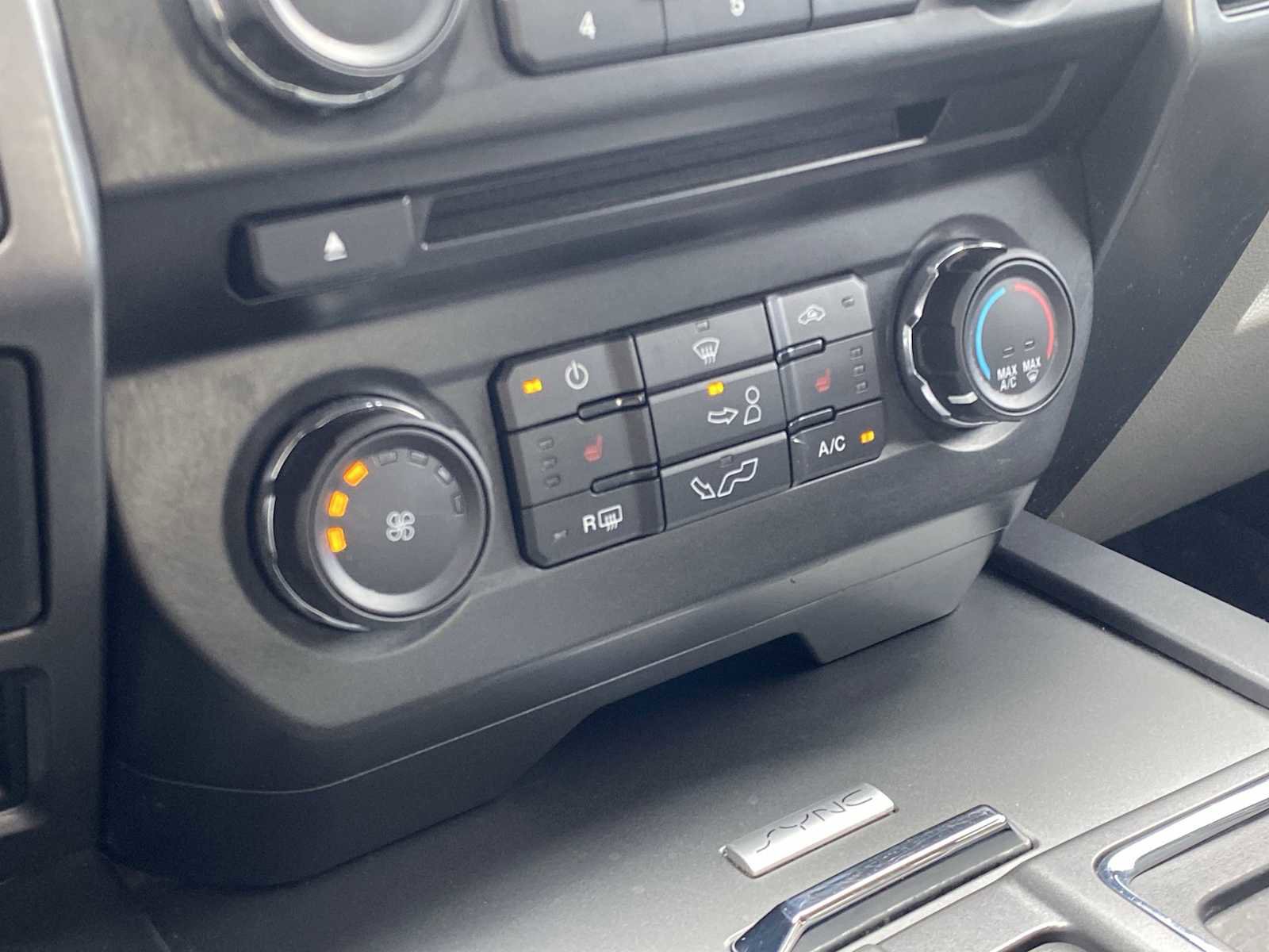 Used 2018 Ford F150 XLT w/ Equipment Group 302A Luxury AWD/4WD image 24