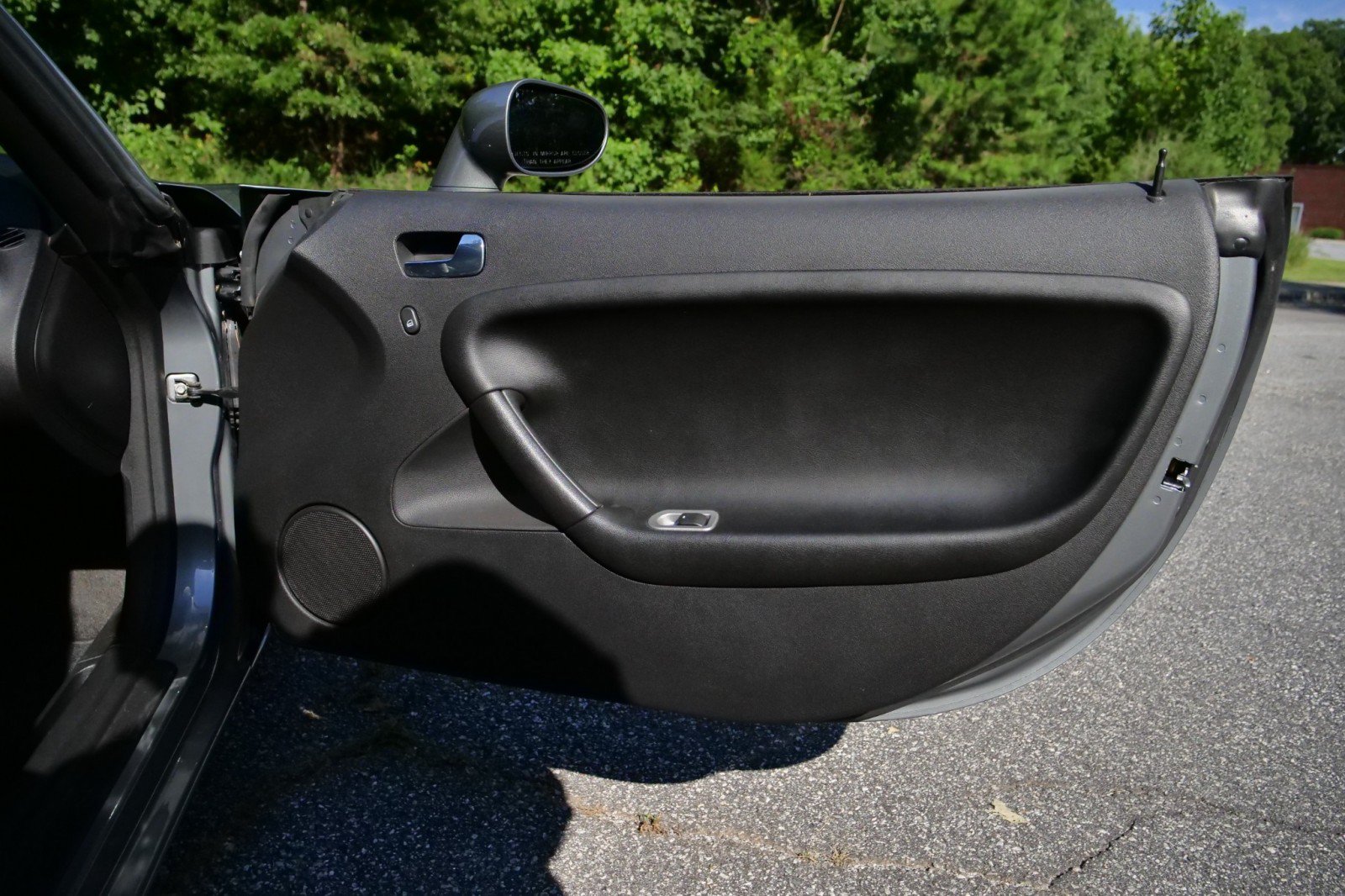 Used 2007 Pontiac Solstice Convertible w/ Premium Package RWD image 25