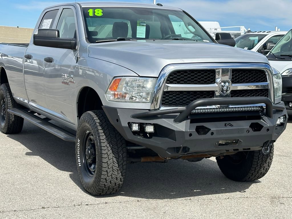 Used 2018 RAM 3500 Tradesman w/ Chrome Appearance Group image 11