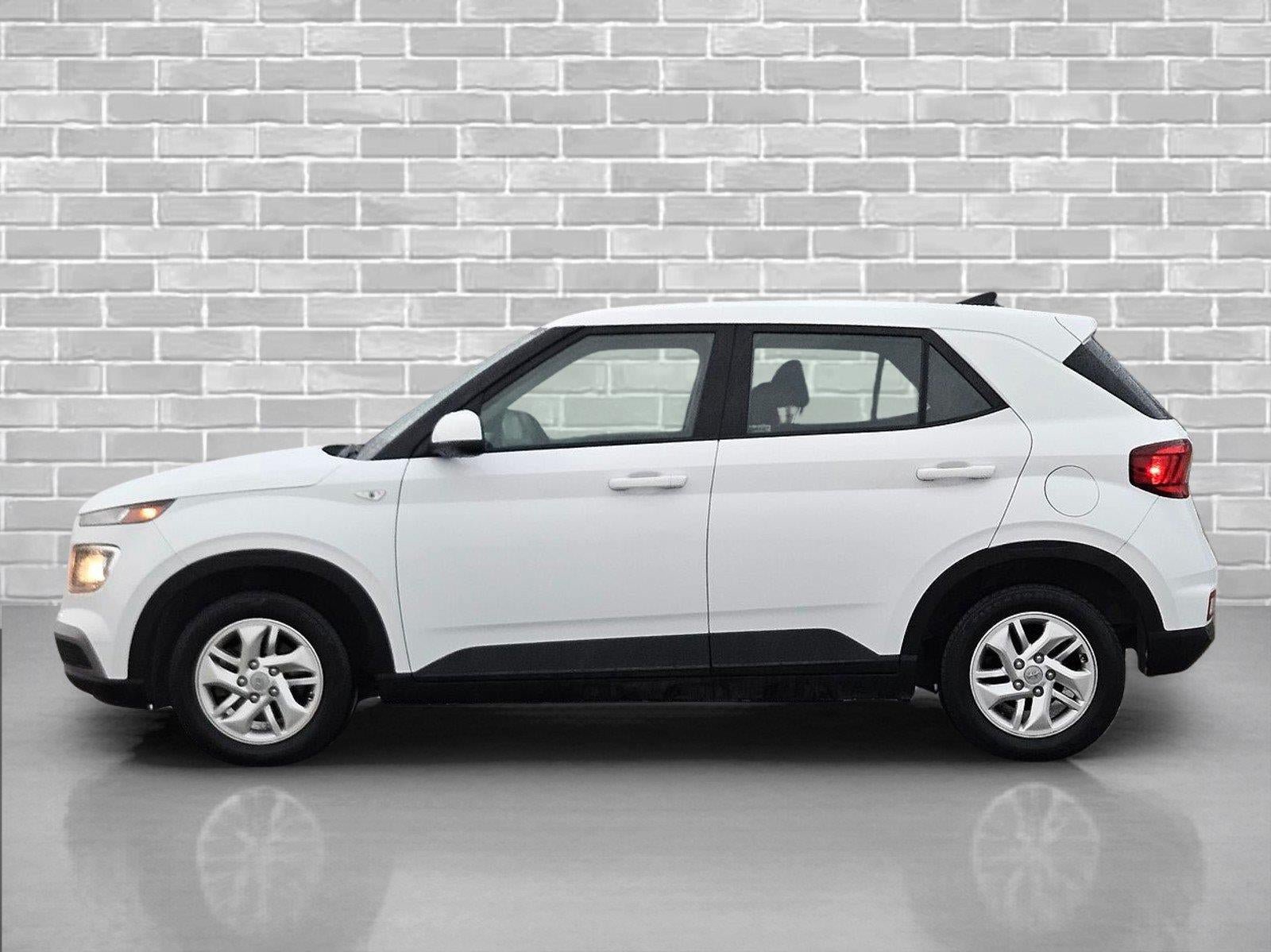 Used 2021 Hyundai Venue SE FWD image 8