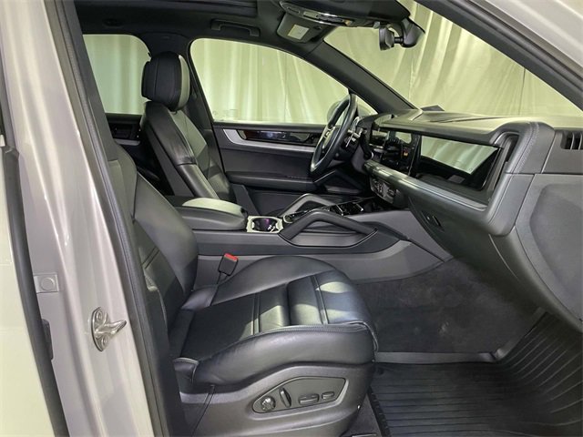 Certified 2024 Porsche Cayenne image 23