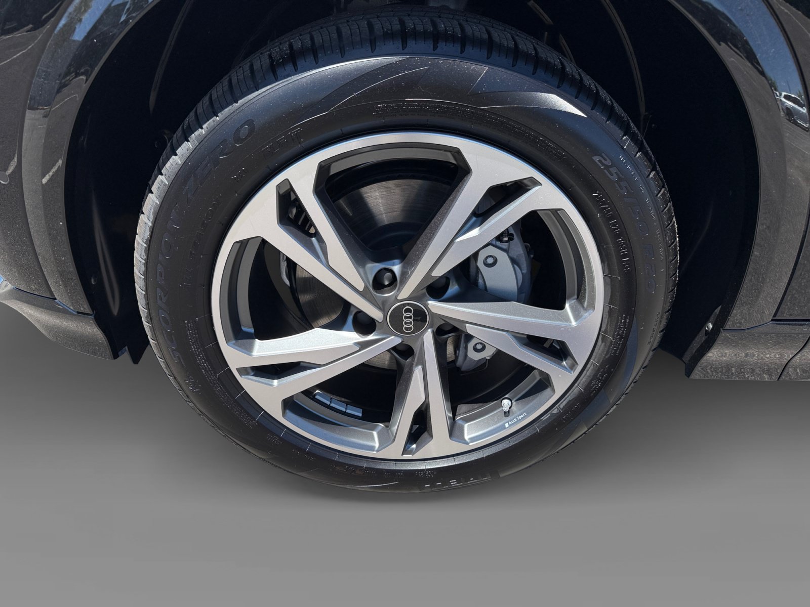 New 2027 Audi Q6 e-tron Premium Plus AWD/4WD image 9