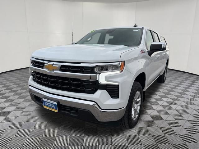 Used 2023 Chevrolet Silverado 1500 LT AWD/4WD image 13