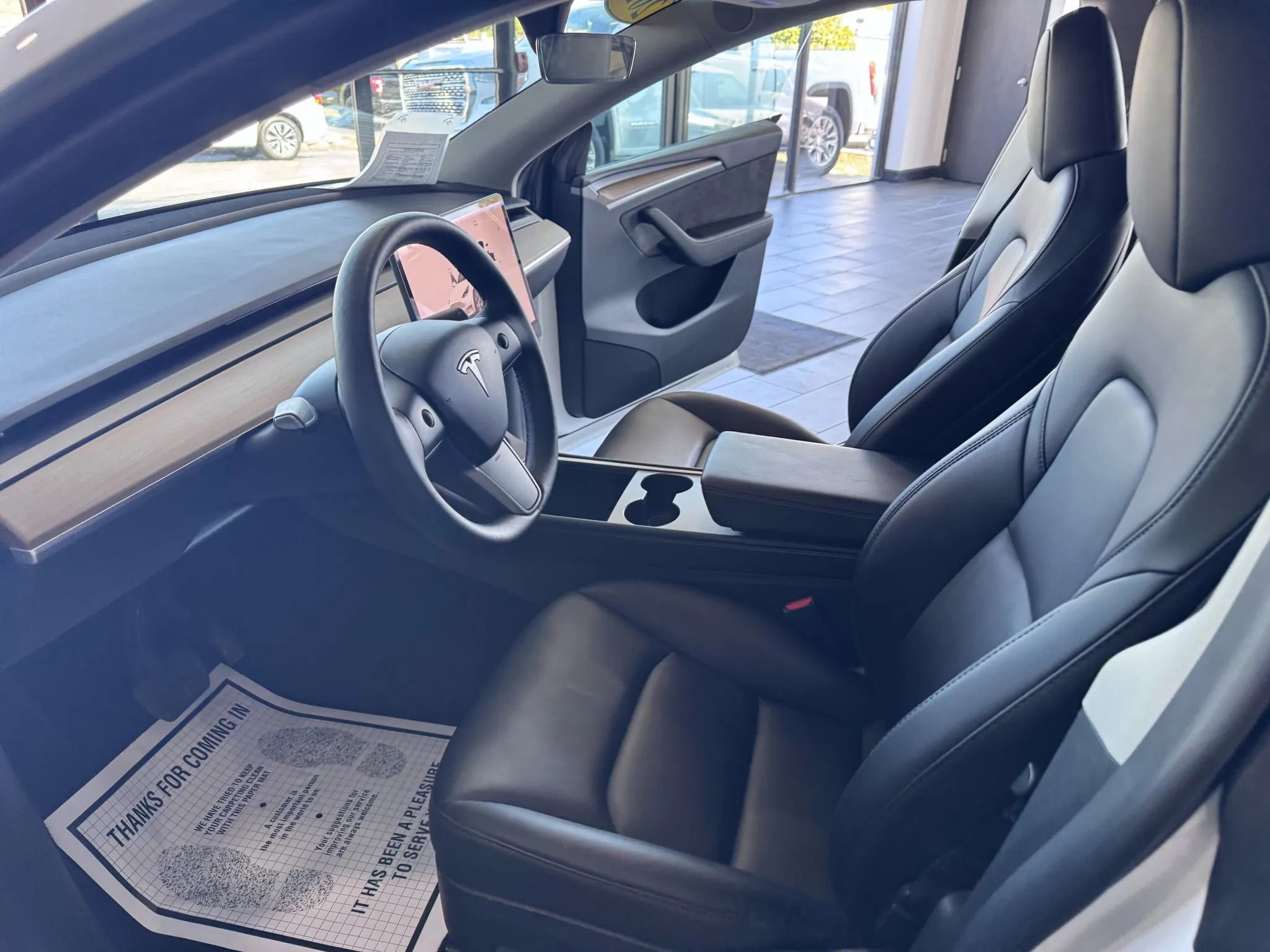 Used 2023 Tesla Model Y Long Range image 7