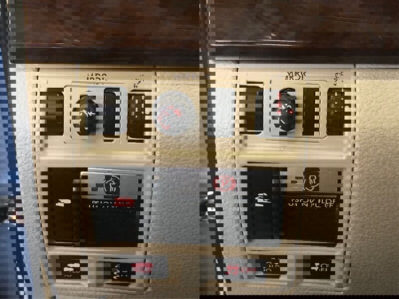 Used 2014 Subaru Legacy 2.5i Limited w/ Moonroof Package image 26