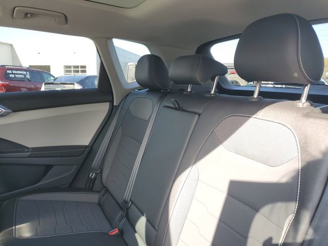 New 2026 Volkswagen Taos SE FWD image 26