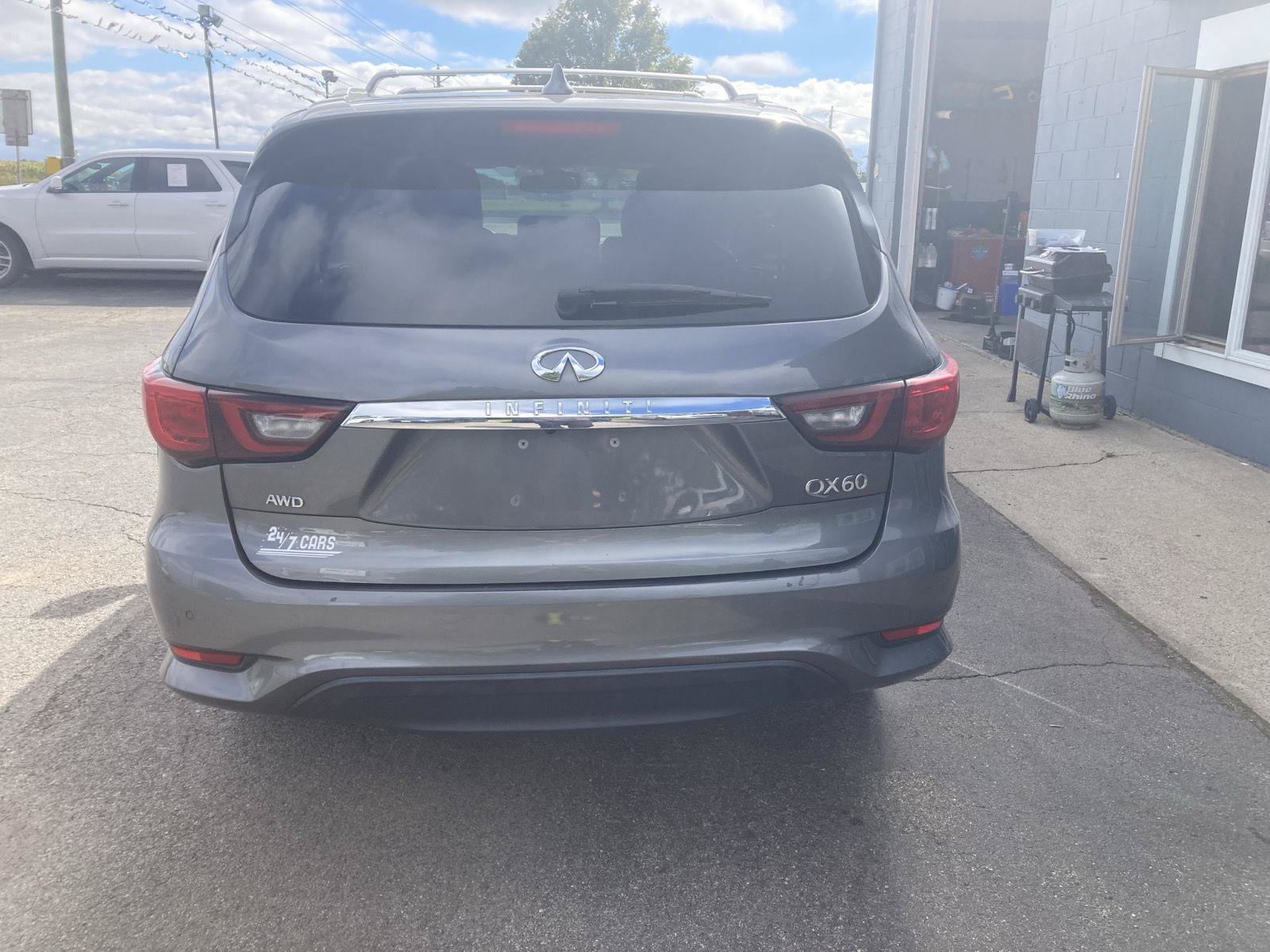 Used 2019 INFINITI QX60 Luxe w/ Essential Package AWD/4WD image 6