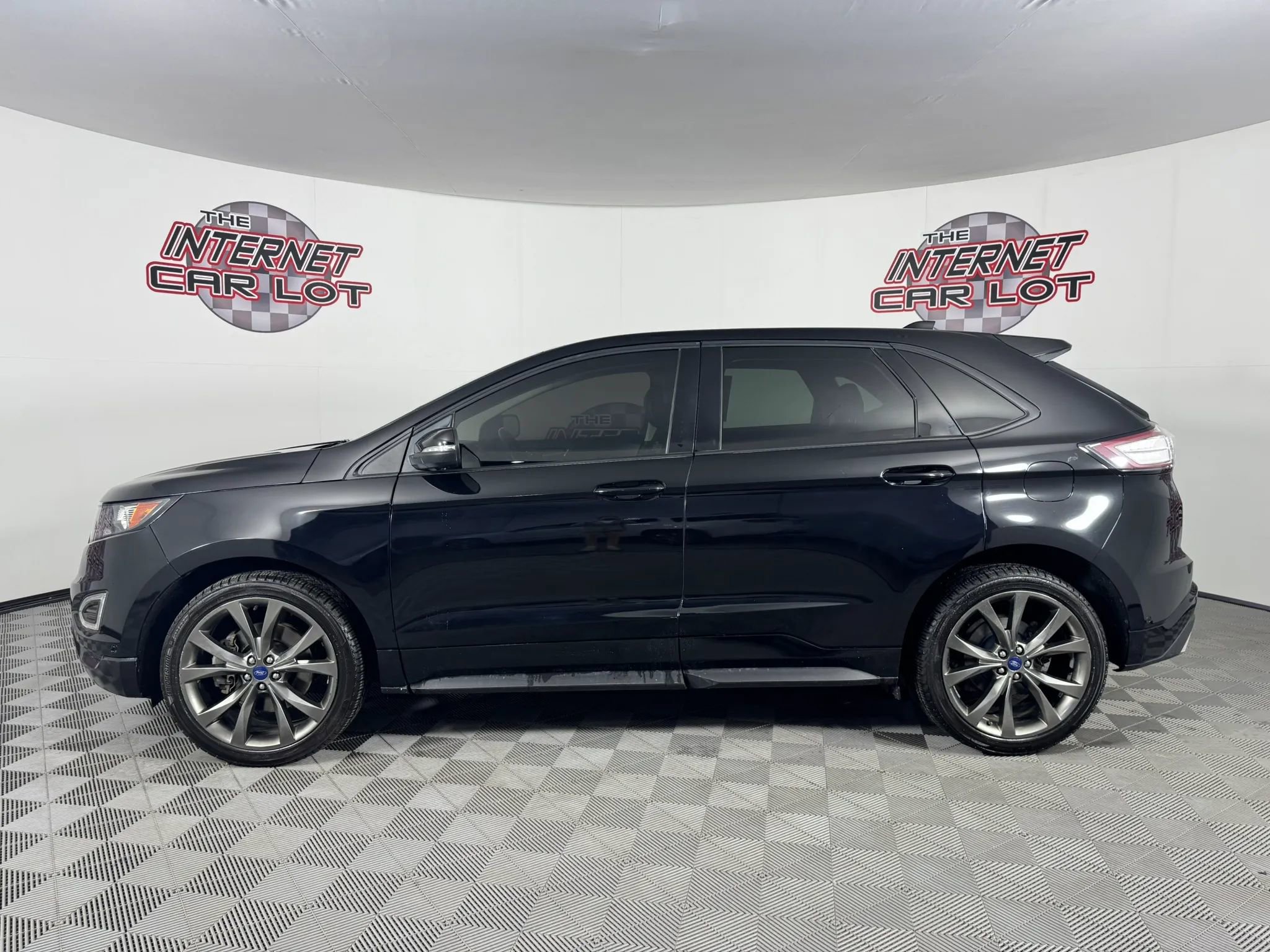 Used 2016 Ford Edge Sport w/ Equipment Group 401A AWD/4WD image 4