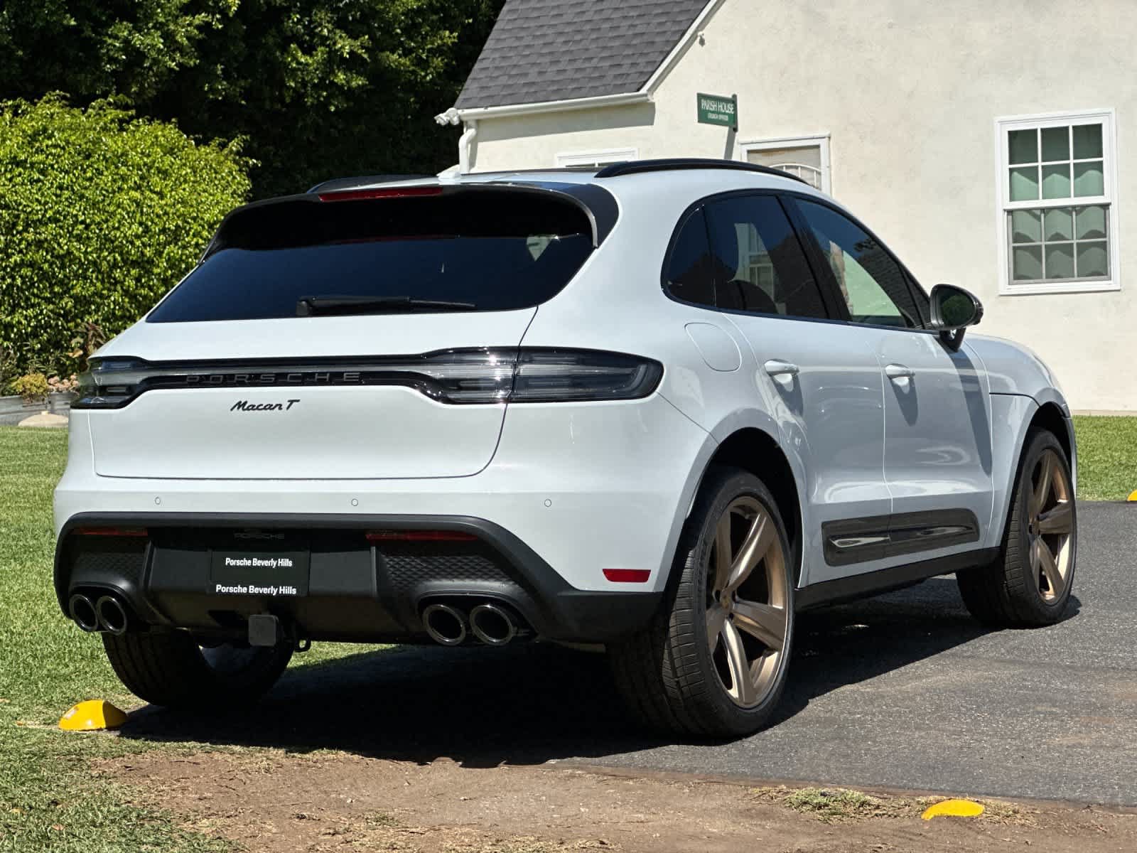 New 2026 Porsche Macan Turbo AWD/4WD image 8