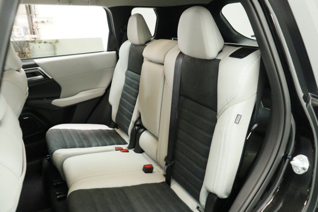 New 2026 Mitsubishi Outlander SE FWD image 24