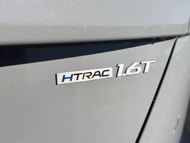 Used 2025 Hyundai Kona Limited AWD/4WD image 20