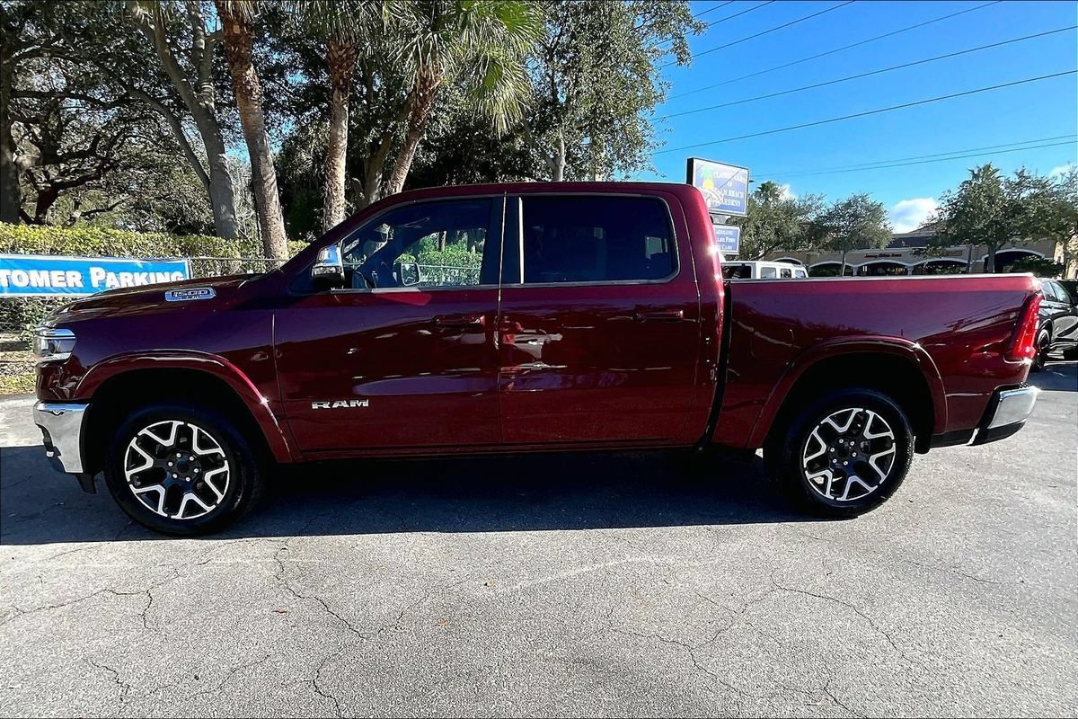 Used 2025 RAM 1500 Laramie AWD/4WD image 31