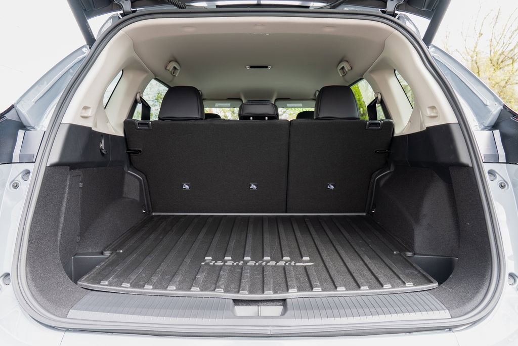 New 2026 Nissan Rogue SV w/ Rock Creek Premium Package AWD/4WD image 8