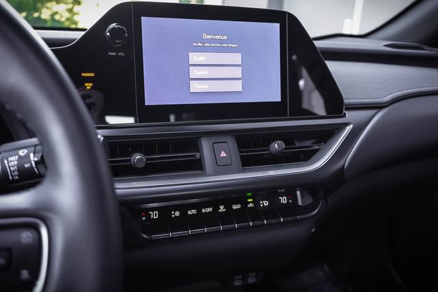 Certified 2025 Lexus UX 300h FWD w/ Accessory Package (Z2) image 16