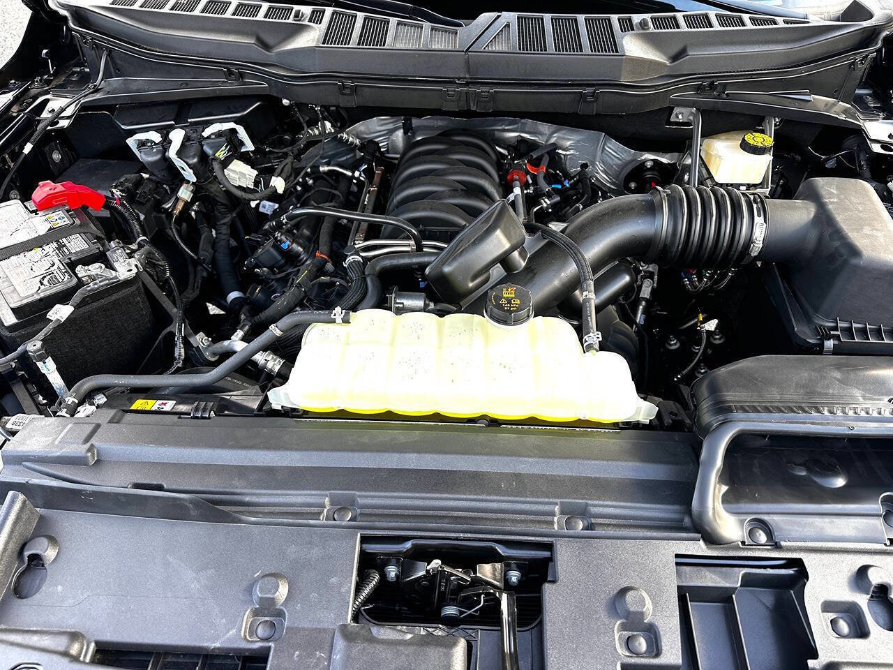 Used 2024 Ford F150 XL w/ Equipment Group 103A High image 18