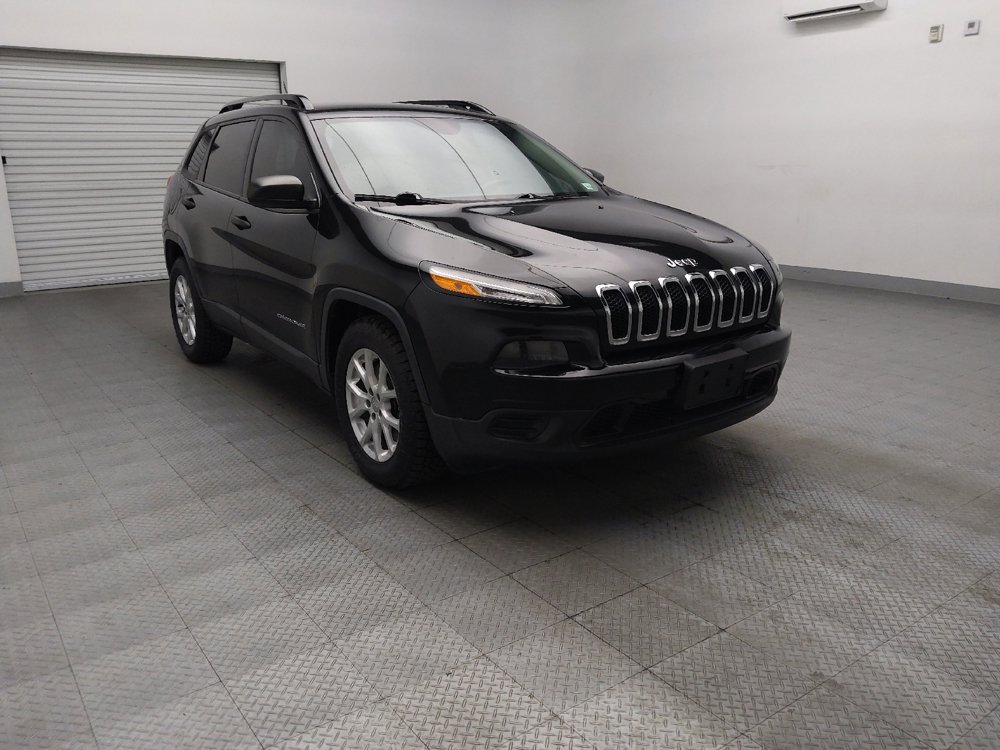 Used 2016 Jeep Cherokee Sport FWD image 13