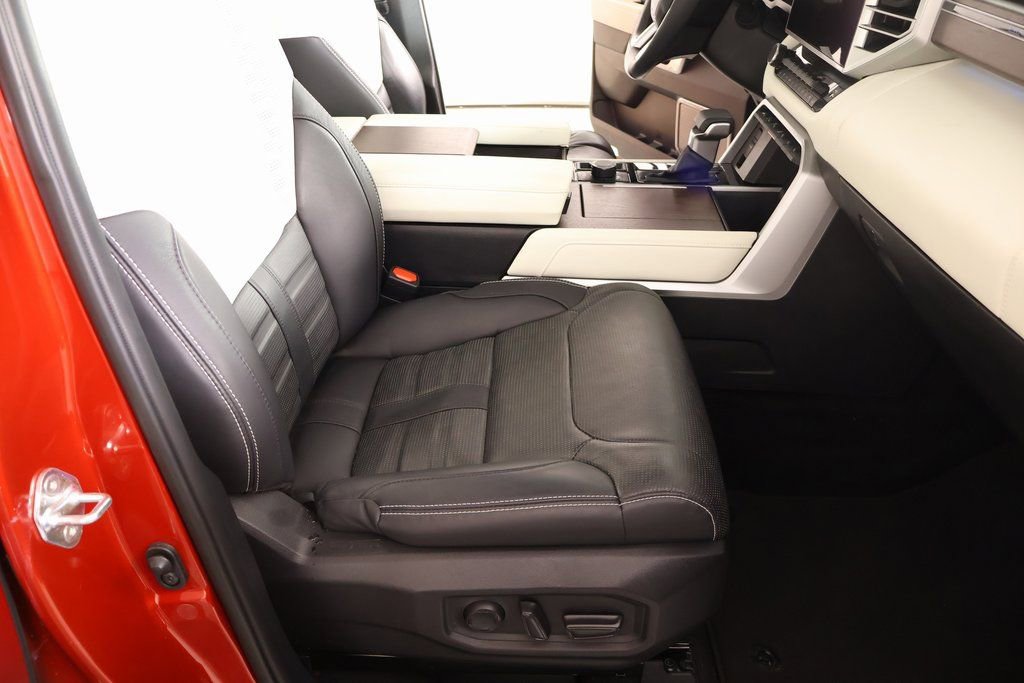 Used 2024 Toyota Sequoia Capstone image 15