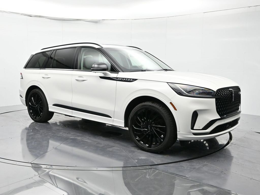New 2025 Lincoln Aviator Reserve w/ Equipment Group 201A image 3