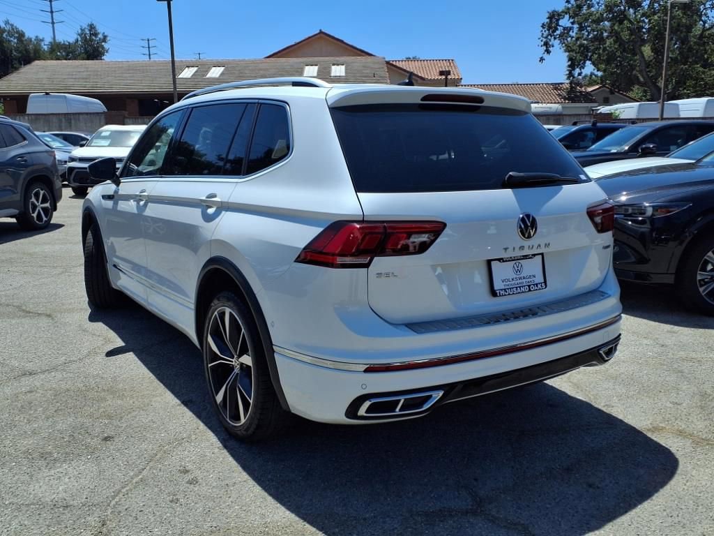 Used 2022 Volkswagen Tiguan SEL R-Line image 5