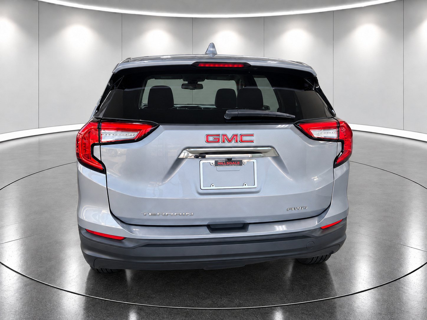 Used 2024 GMC Terrain SLE AWD/4WD image 5