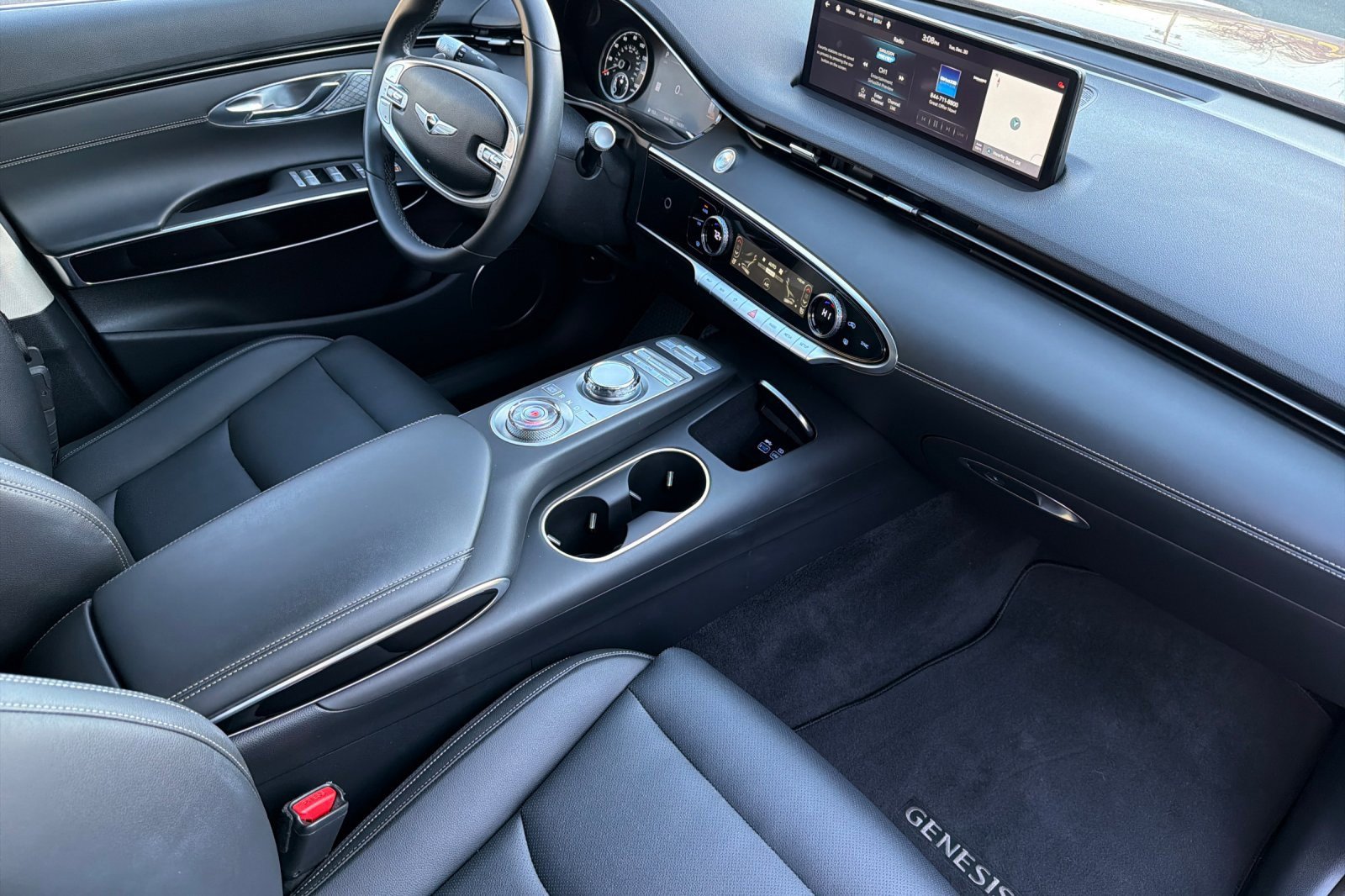 Used 2025 Genesis GV70 2.5T image 21