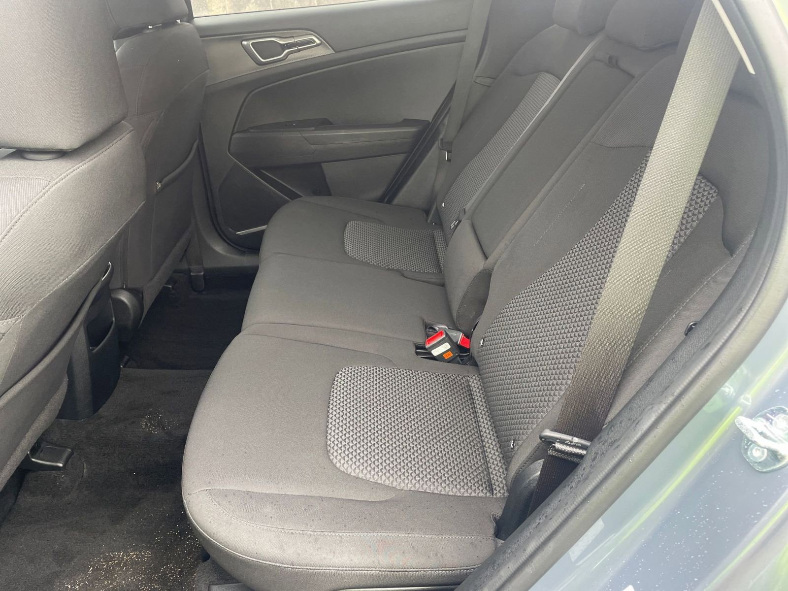 Used 2025 Kia Sportage LX image 23