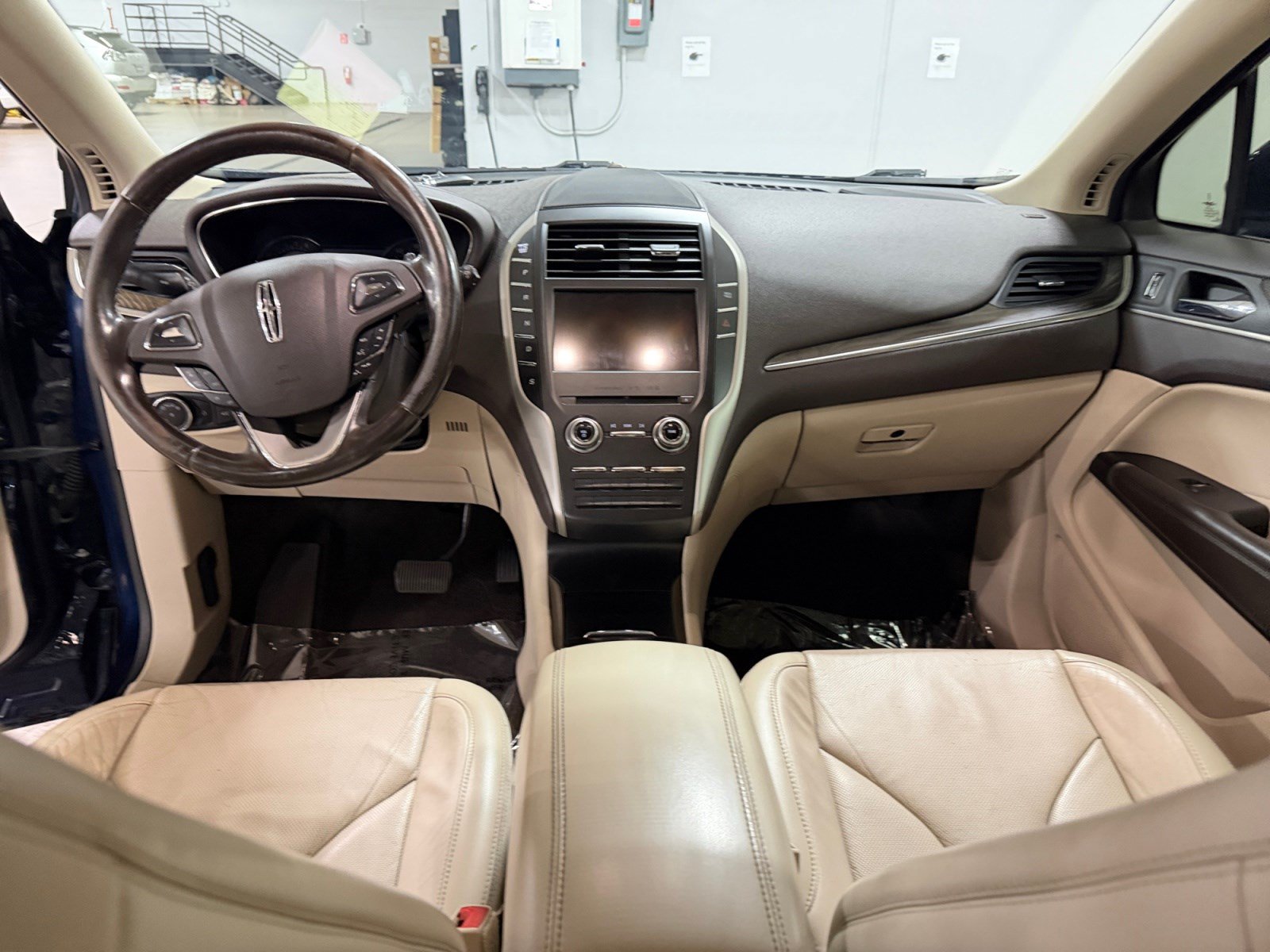 Used 2017 Lincoln MKC Reserve w/ Lincoln MKC Climate Package AWD/4WD image 19