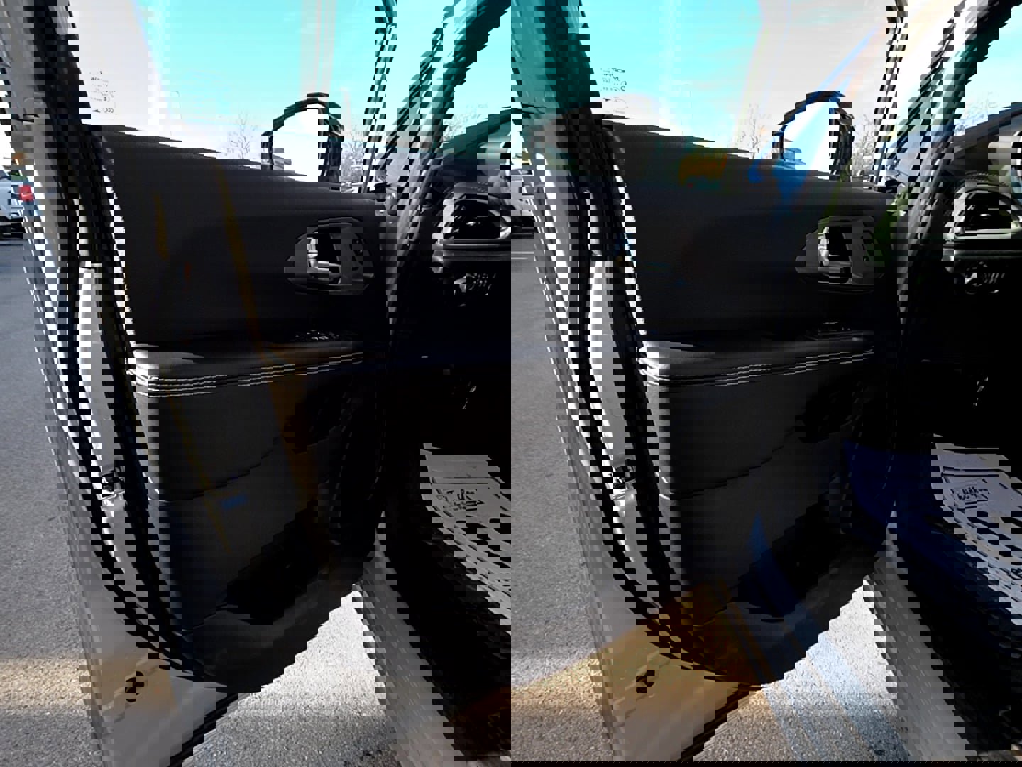 New 2026 Chrysler Pacifica Select w/ S Appearance Package image 14