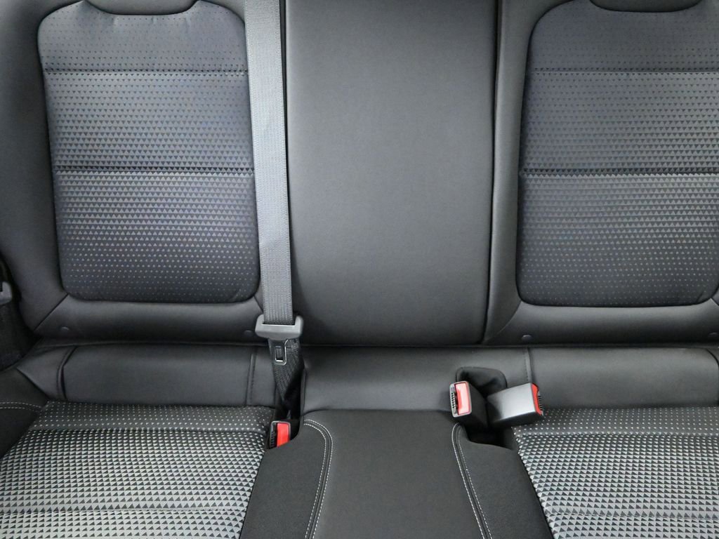 Used 2023 Toyota Camry SE image 26