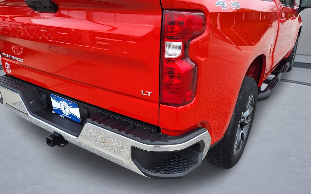 Used 2024 Chevrolet Silverado 1500 LT AWD/4WD image 42